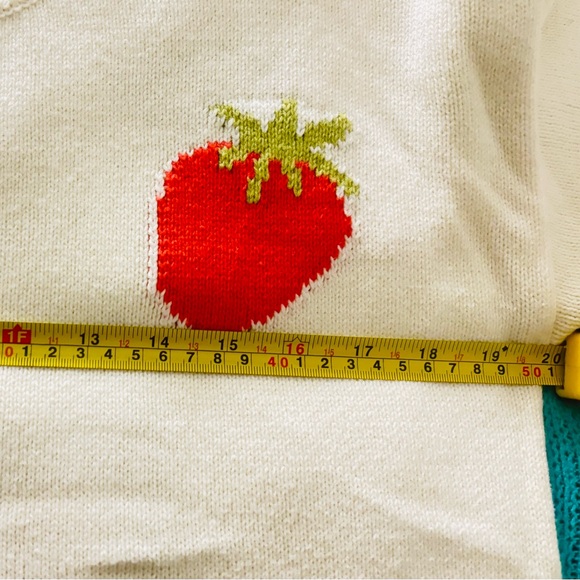 Rails “Perci” Cream Sweater with Red Strawberry Design. Size XS - Picture 11 of 12